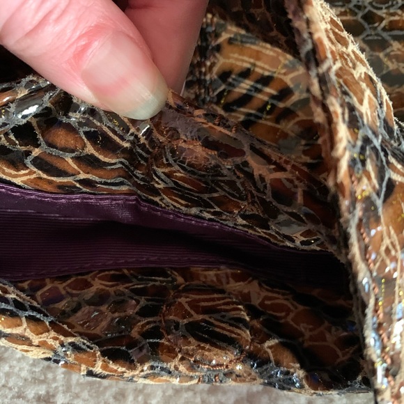 Hobo Purse - Tiger Metallic - Picture 7 of 14